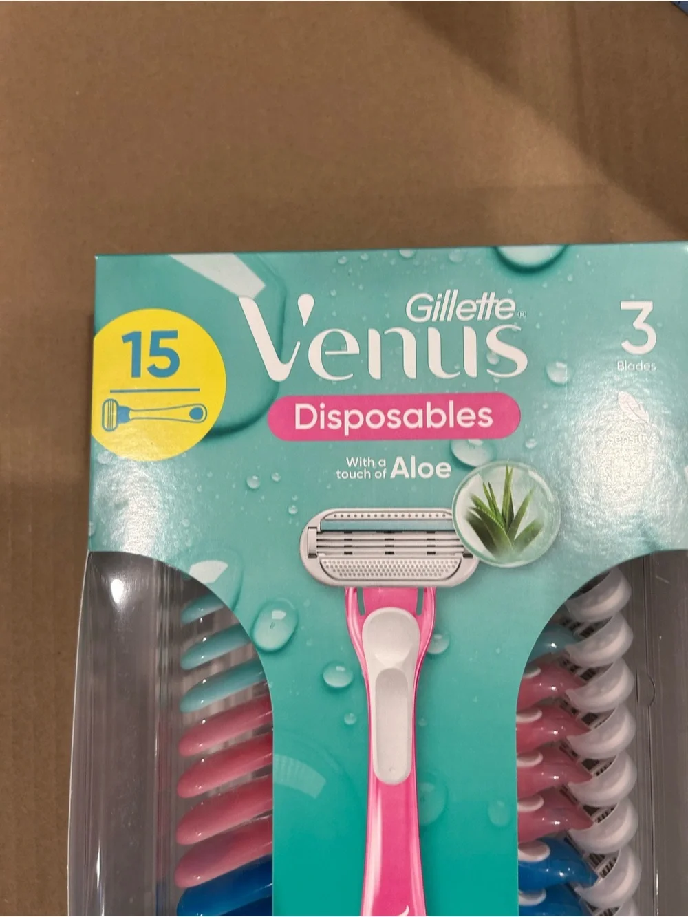 Gillette Venus Pink Disposable Razors with Aloe - 15 Count